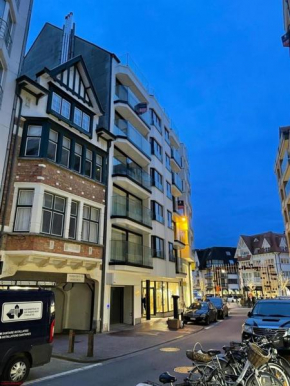 Karls place duplex 3 bedrooms side sea view, free parking